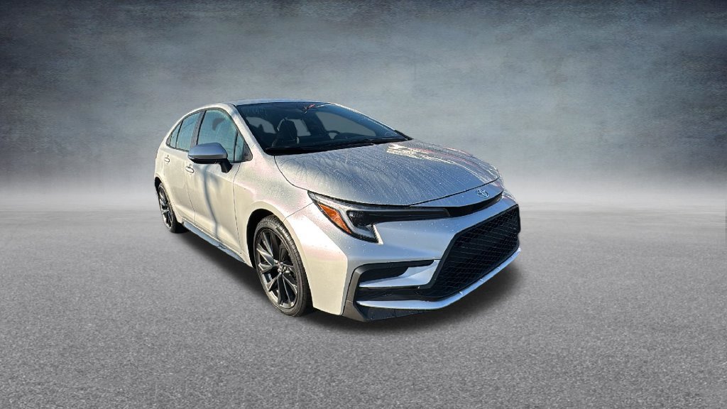 Used 2025 Toyota Corolla SE FWD image 3