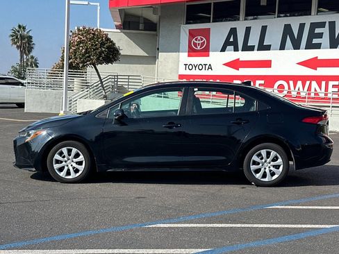 Used 2024 Toyota Corolla LE image 2
