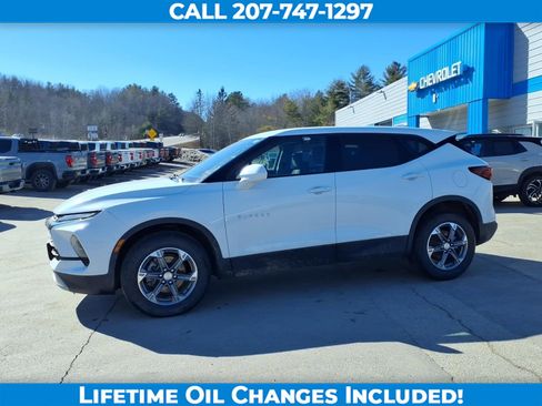 Used 2025 Chevrolet Blazer LT image 8