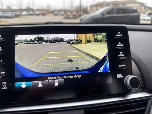 Used 2019 Honda Accord Sport image 16