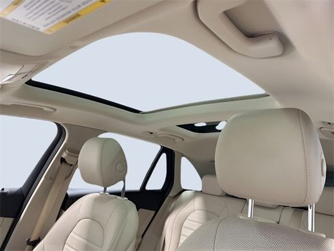 Certified 2021 Mercedes-Benz GLC 300 4MATIC image 28