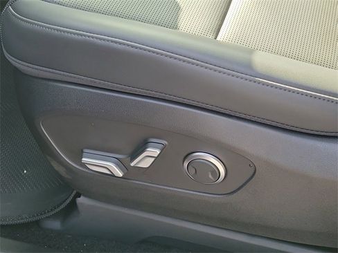 New 2026 Hyundai Ioniq 9 SEL image 15