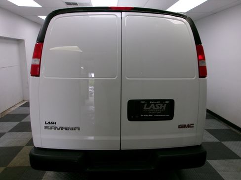 Used 2024 GMC Savana 2500 Extended w/ Driver Convenience Package RWD image 12