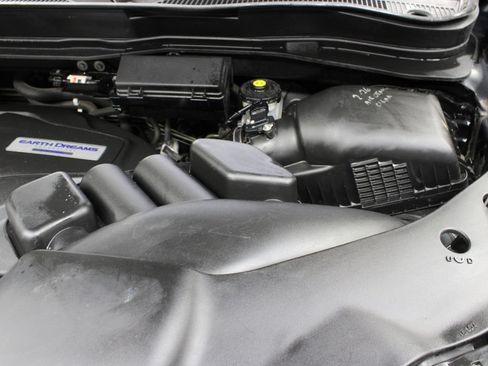 Used 2018 Honda Pilot Touring image 26