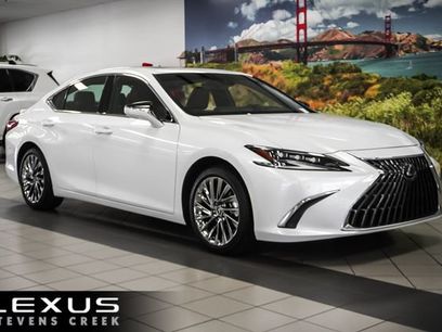 Certified 2025 Lexus ES 300h w/ Accessory Package (Z2)