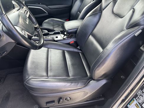 Used 2025 Kia Telluride S AWD/4WD image 27