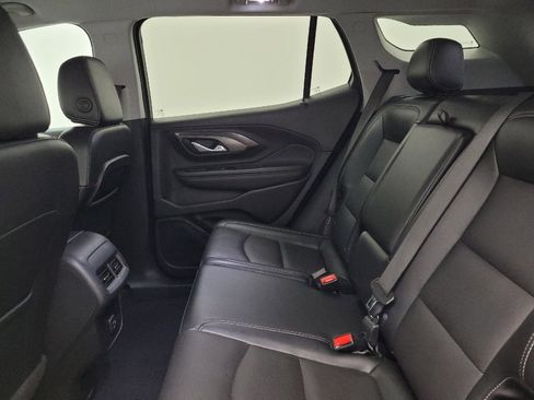 Used 2023 GMC Terrain SLT FWD image 18