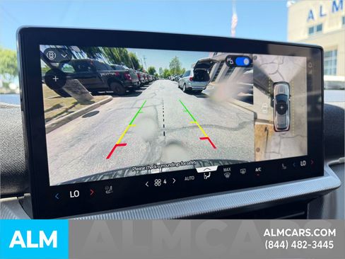 Used 2025 Ford Explorer ST-Line w/ ST-Line Street Pack image 17