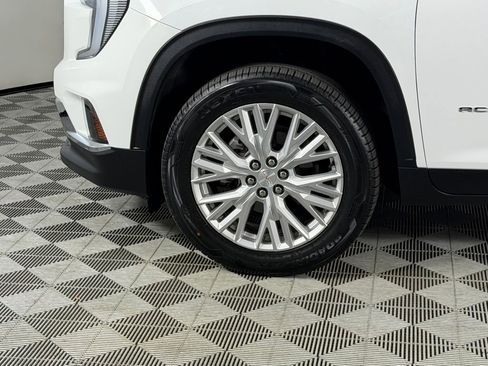 Used 2024 GMC Acadia Elevation FWD image 11