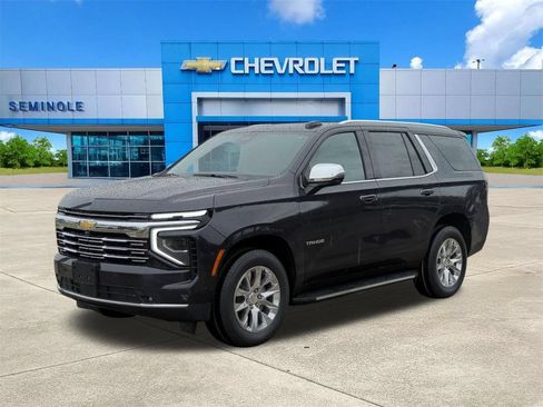 Used 2025 Chevrolet Tahoe Premier AWD/4WD image 2