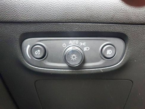 Used 2021 Buick Encore GX Essence w/ Experience Buick Package image 26