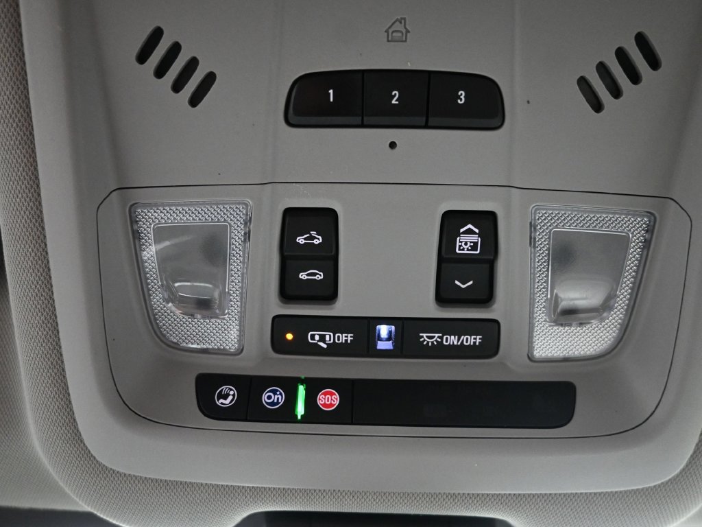 Used 2019 Chevrolet Equinox Premier FWD image 20