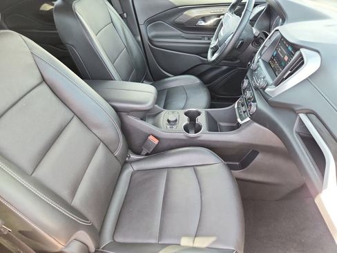 Used 2024 GMC Terrain SLT image 15