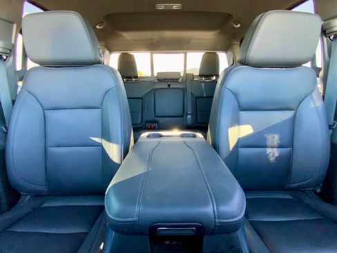 Used 2025 Chevrolet Silverado 1500 LT Trail Boss w/ Convenience Package II AWD/4WD image 30