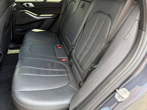 Used 2019 BMW X5 xDrive40i w/ M Sport Package AWD/4WD image 21