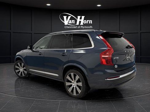 Used 2024 Volvo XC90 B5 Plus image 3