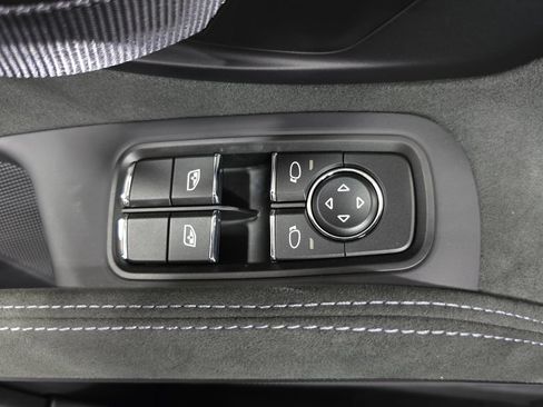 Certified 2025 Porsche 718 Boxster Spyder RS RWD image 21