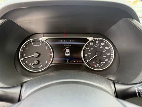 New 2025 Nissan Sentra SR w/ SR Premium Package image 19