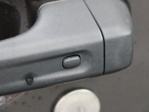 Used 2021 Jeep Wrangler Unlimited Rubicon AWD/4WD image 15