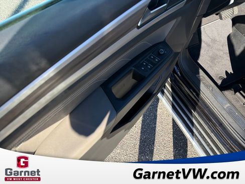 Certified 2023 Volkswagen Atlas SEL image 12