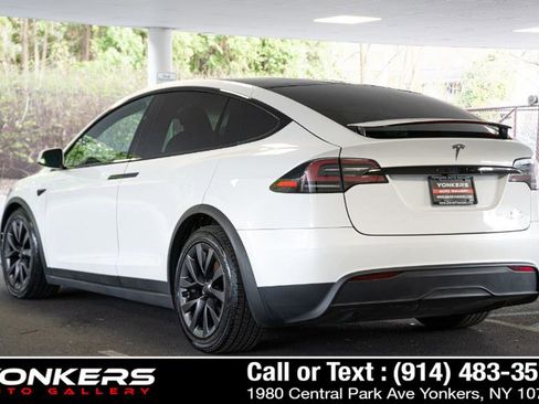 Used 2023 Tesla Model X Plaid image 57