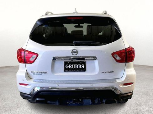 Used 2019 Nissan Pathfinder Platinum image 6