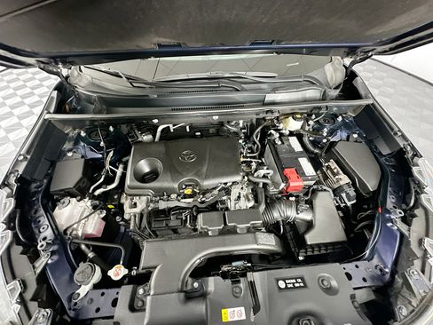 Used 2021 Toyota RAV4 XLE Premium image 33