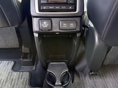 Used 2021 Subaru Ascent Touring w/ Popular Package #2A image 17