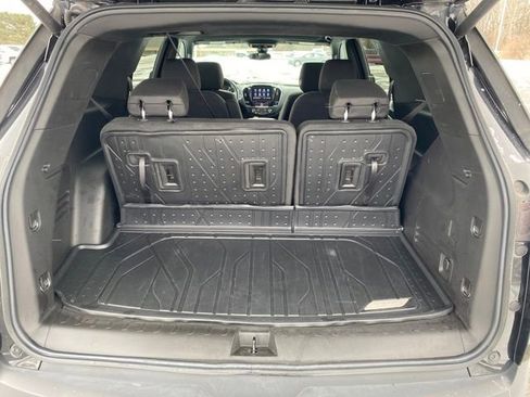 Certified 2023 Chevrolet Traverse LT w/ LPO, Floor Liner Package image 19