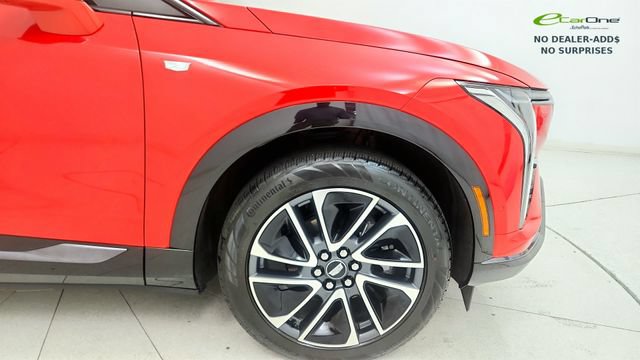 Used 2025 Cadillac Optiq Sport 2 AWD/4WD image 21