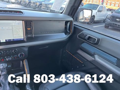 Used 2022 Ford Bronco Badlands image 13