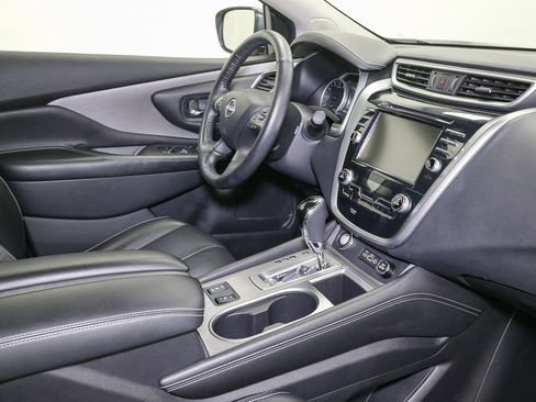 Used 2024 Nissan Murano SL image 19