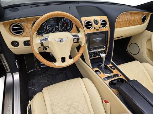 Used 2016 Bentley Continental GT image 18