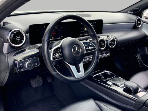 Used 2019 Mercedes-Benz A 220 image 18