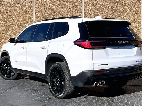 Used 2024 GMC Acadia Elevation w/ Black Edition image 12