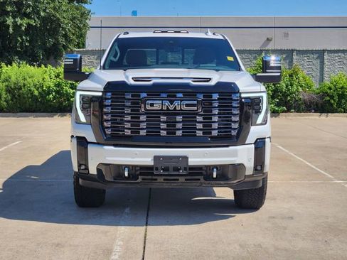 Used 2025 GMC Sierra 2500 Denali Ultimate w/ Max Trailering Package AWD/4WD image 2
