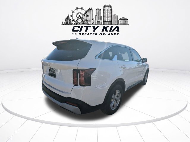 Used 2026 Kia Sorento LX FWD image 6
