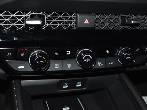 Used 2024 Honda Accord Touring image 14