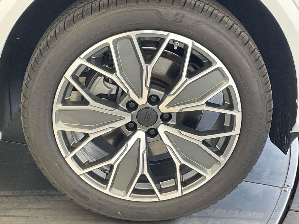 New 2026 Audi Q5 Premium Plus AWD/4WD image 14