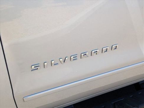 Used 2018 Chevrolet Silverado 1500 LT w/ All Star Edition AWD/4WD image 28