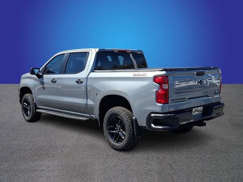 Used 2025 Chevrolet Silverado 1500 Custom Trail Boss w/ LPO, Dark Essentials Package image 6