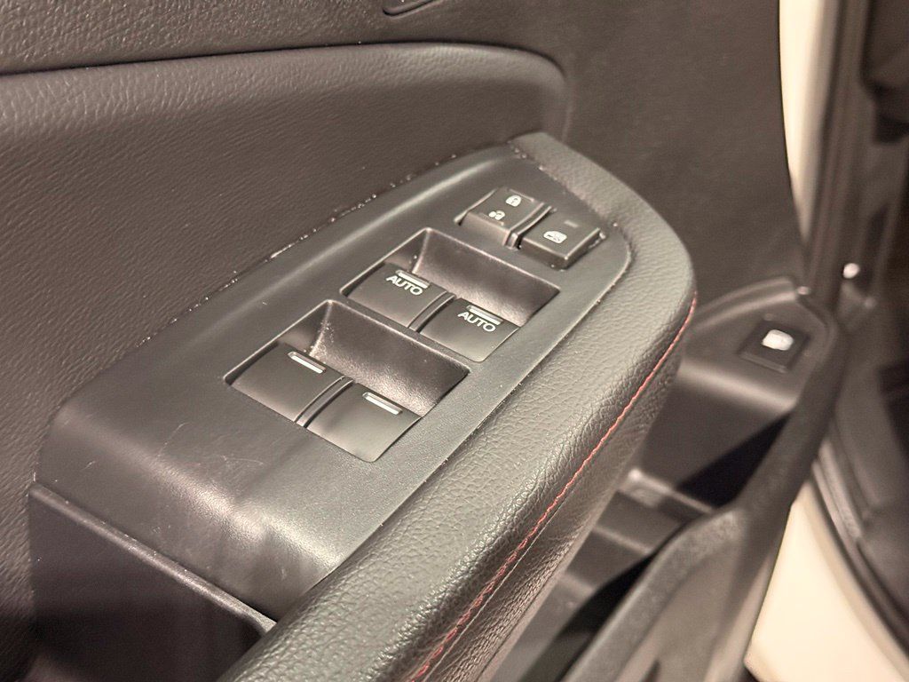 Used 2025 Honda Ridgeline Black Edition image 14