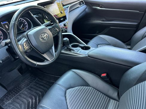 Used 2022 Toyota Camry SE FWD image 7