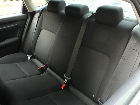 Used 2022 Honda Civic LX image 18