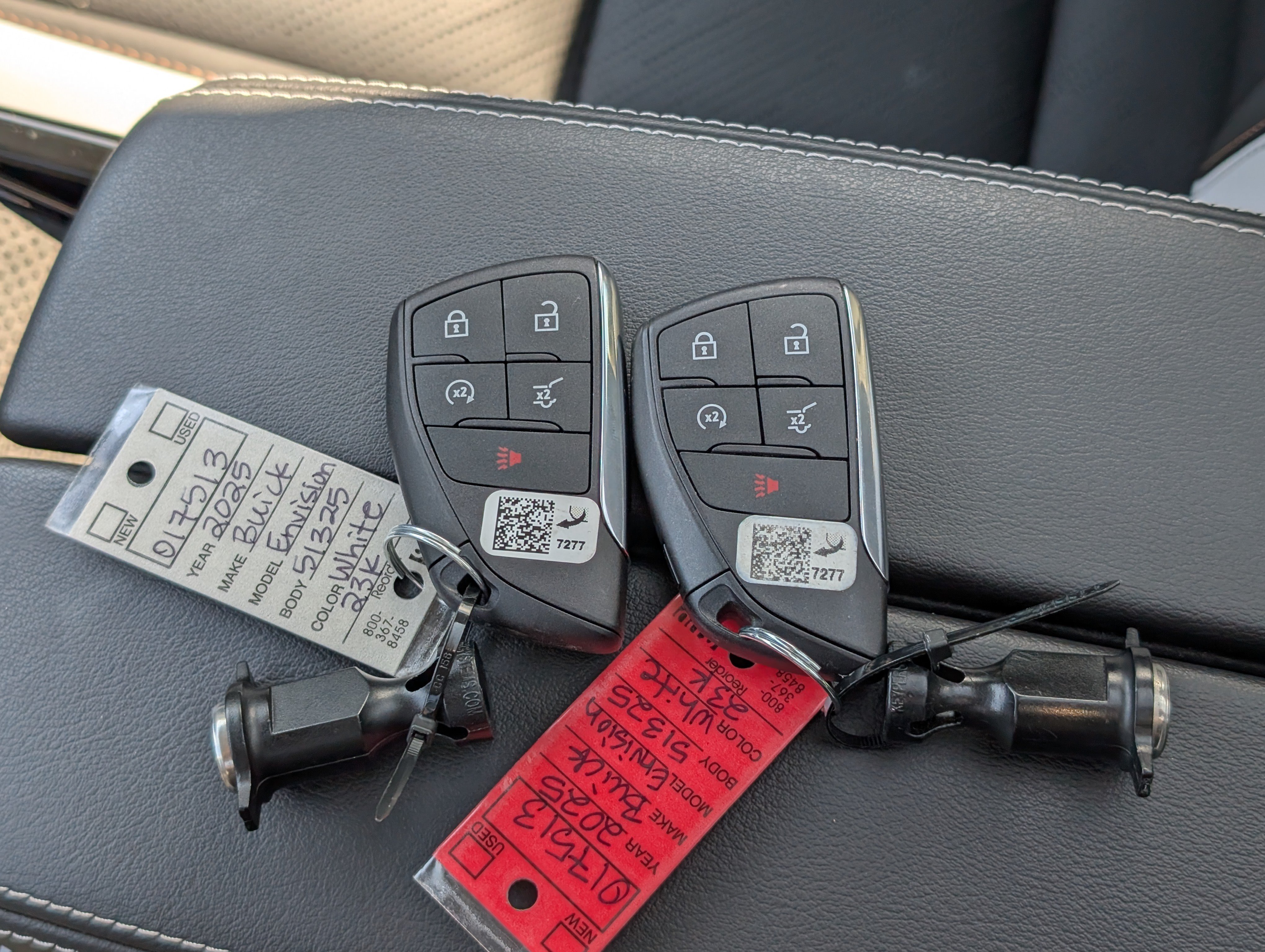 Used 2025 Buick Envision Sport Touring AWD/4WD image 40