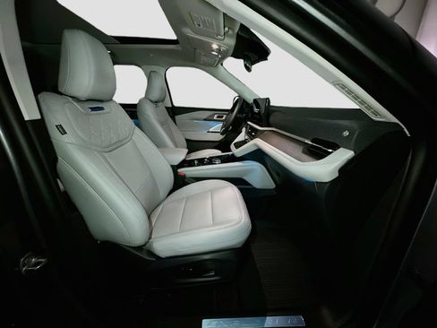 New 2026 Ford Explorer Platinum w/ LUX Leather Package AWD/4WD image 35