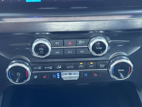 Certified 2025 Ford F450 Lariat image 23