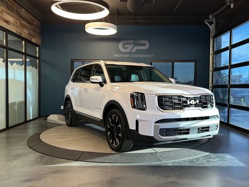 Used 2024 Kia Telluride SX AWD/4WD image 1