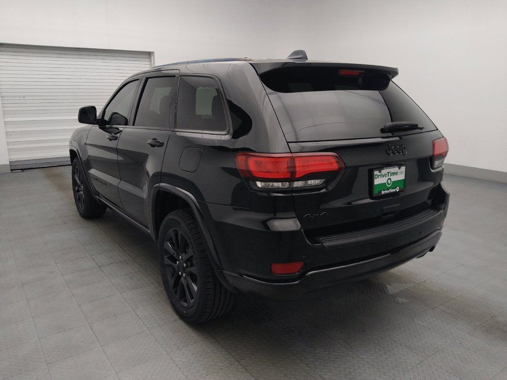 Used 2020 Jeep Grand Cherokee Altitude AWD/4WD image 5