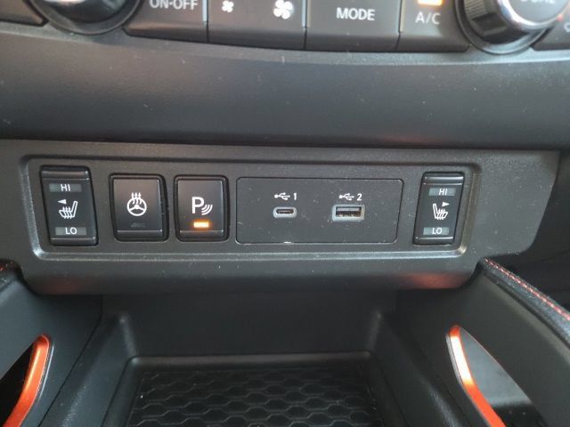 Used 2022 Nissan Frontier Pro-X RWD image 34